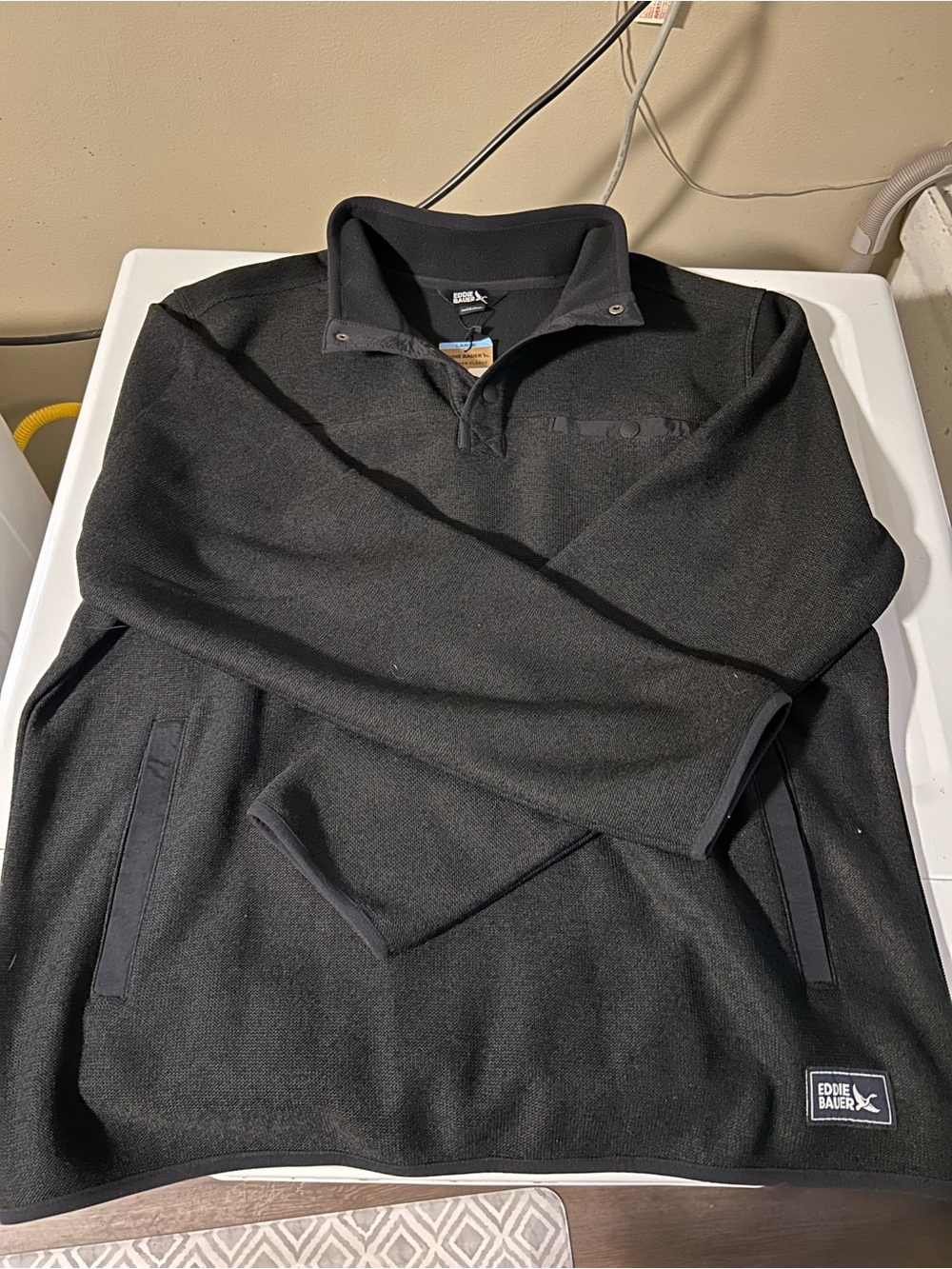Eddie Bauer Men's Black Half-Button Fleece Pullover